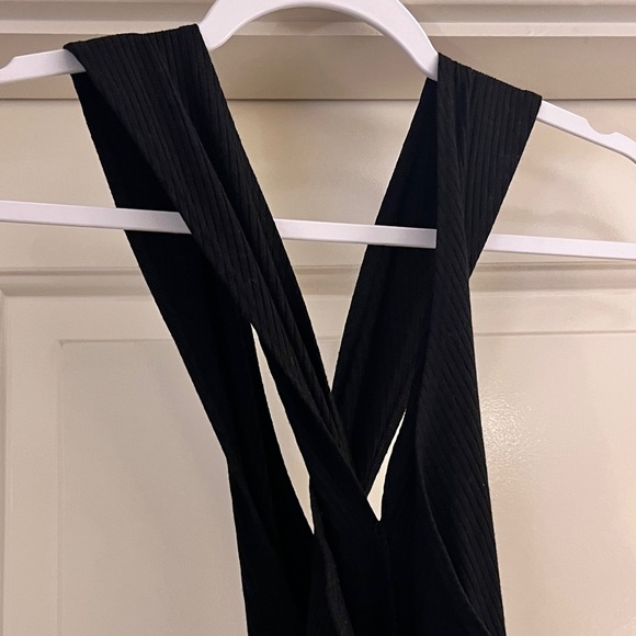 Reformation midi black ribbed keyhole dress - Picture 2 of 3